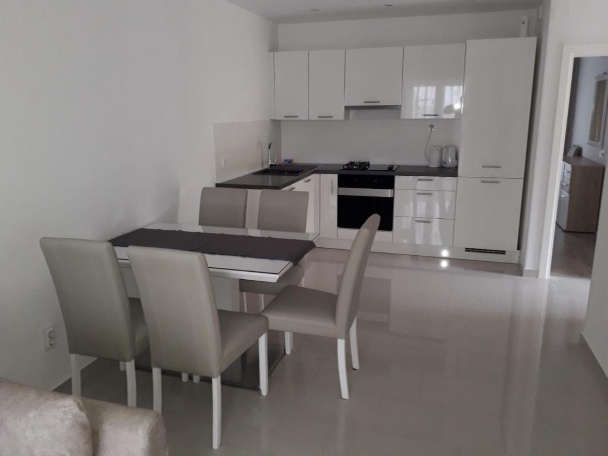 Apartmani Marijana Башка-Вода Экстерьер фото